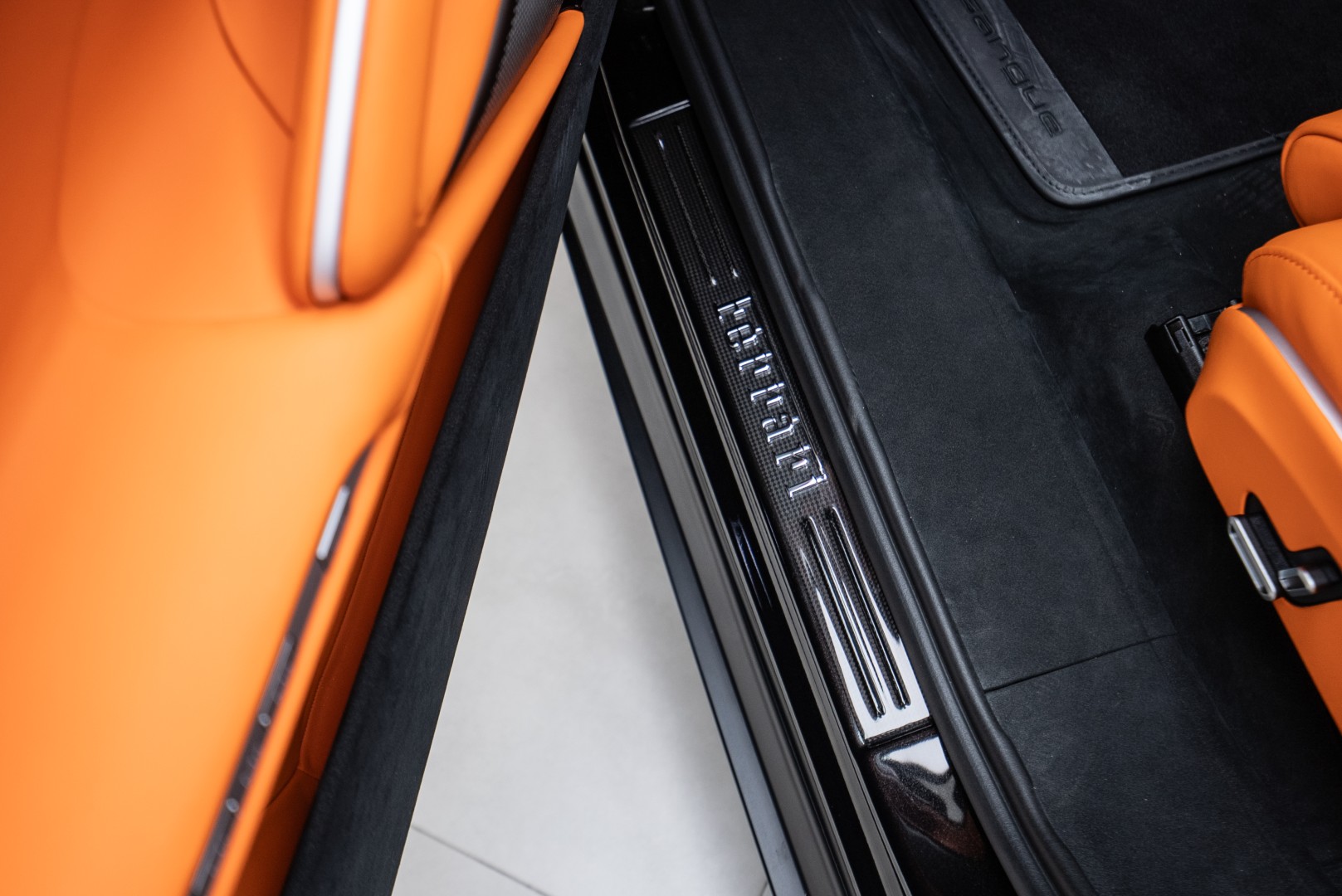 2024 FERRARI PUROSANGUE | FULL CARBON | DAYTONA BLACK | VENTILATED SEATS | SPECIAL DESIGN SEATS | HI